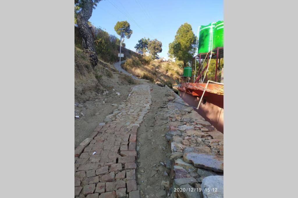 Mangalmurti Himalyan Homestay Hawalbagh Kültér fotó